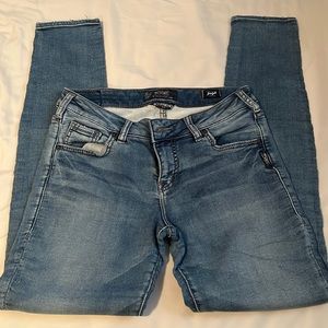 Silver Jeans - blue, distressed. Boyfriend slim cut. Size 27